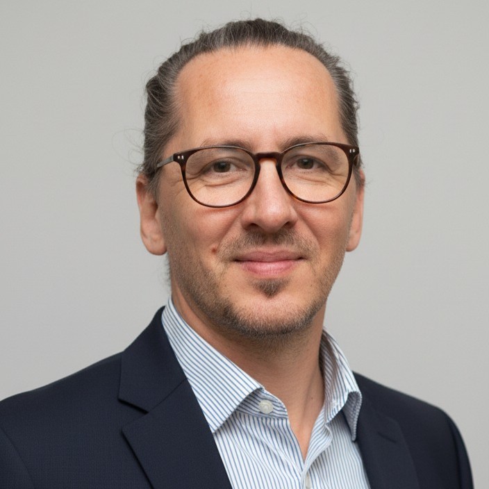 Vít Lašťovka - business - crop (1)